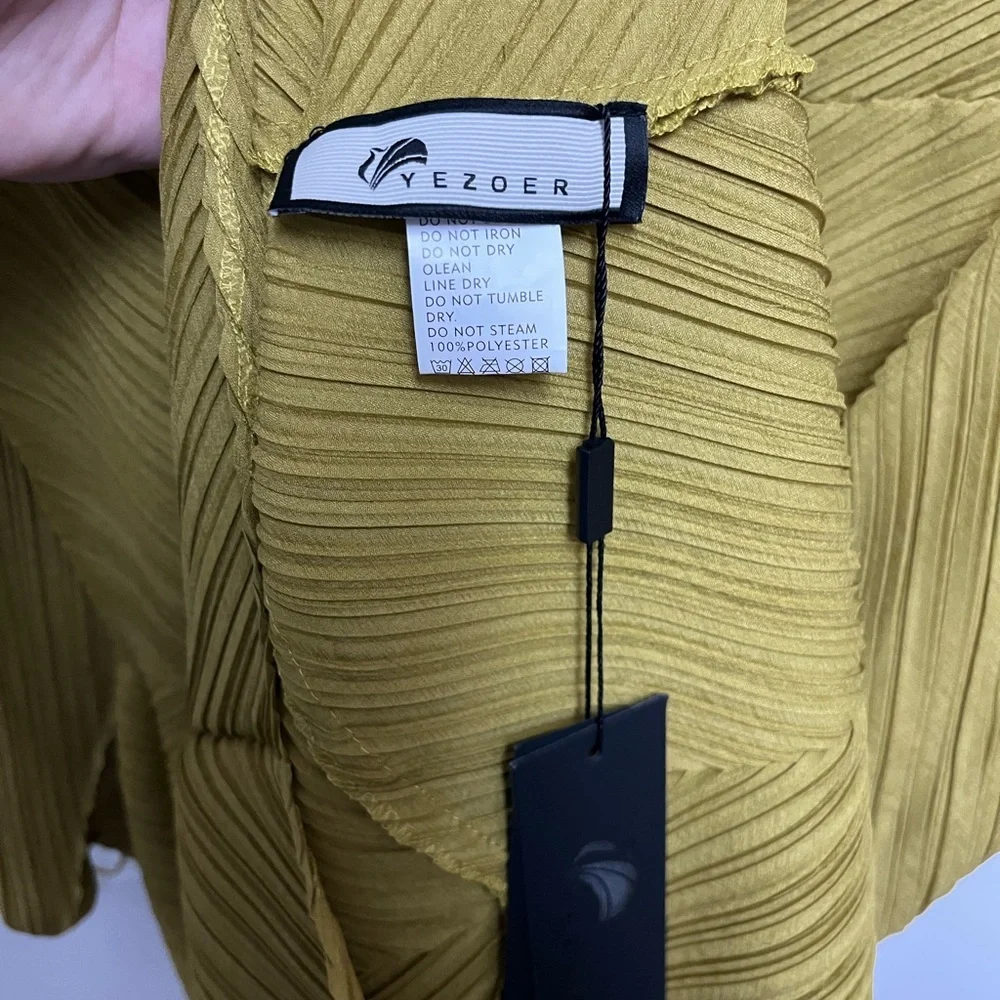 Yezoer Chic Olive Green Textured Dress

OS - dimensions included in pictures - Picture 2 of 5